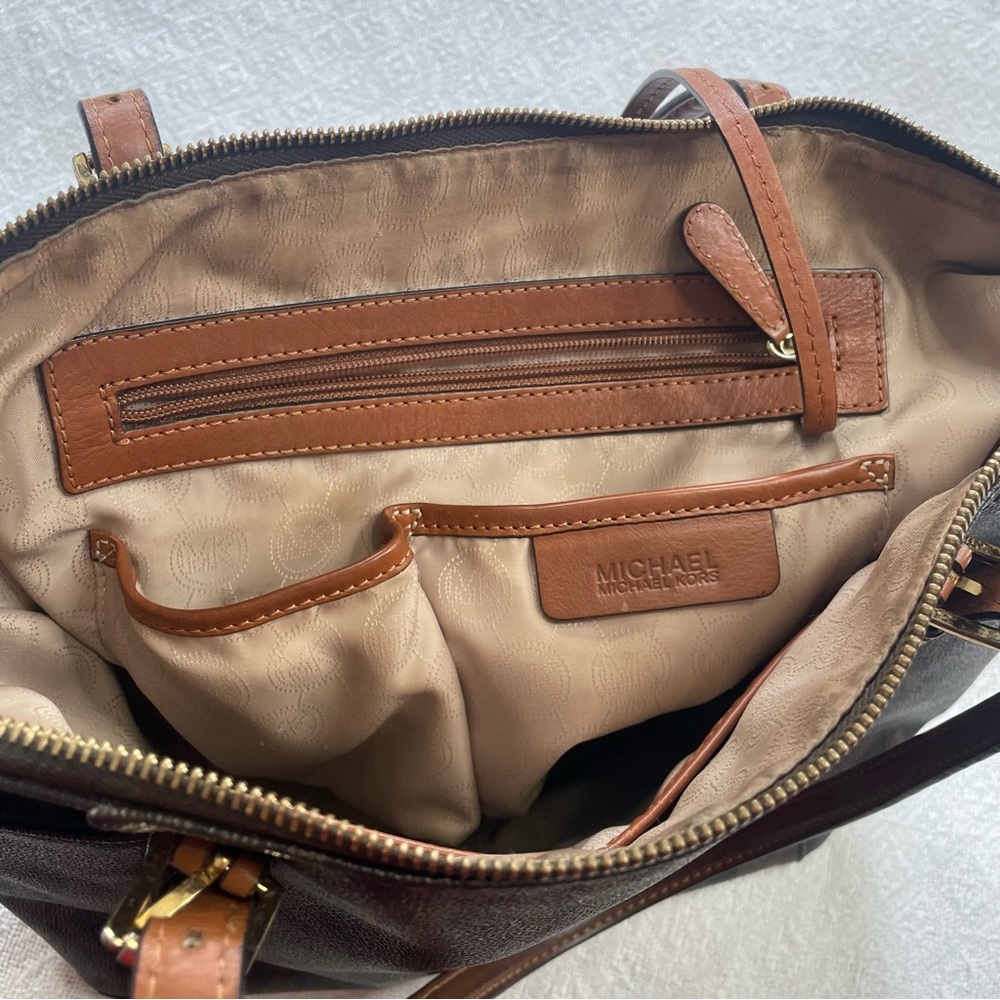 Michael Kors Brown MK Monogram Tote Bag~ Sophisticated Casual - Picture 2 of 15